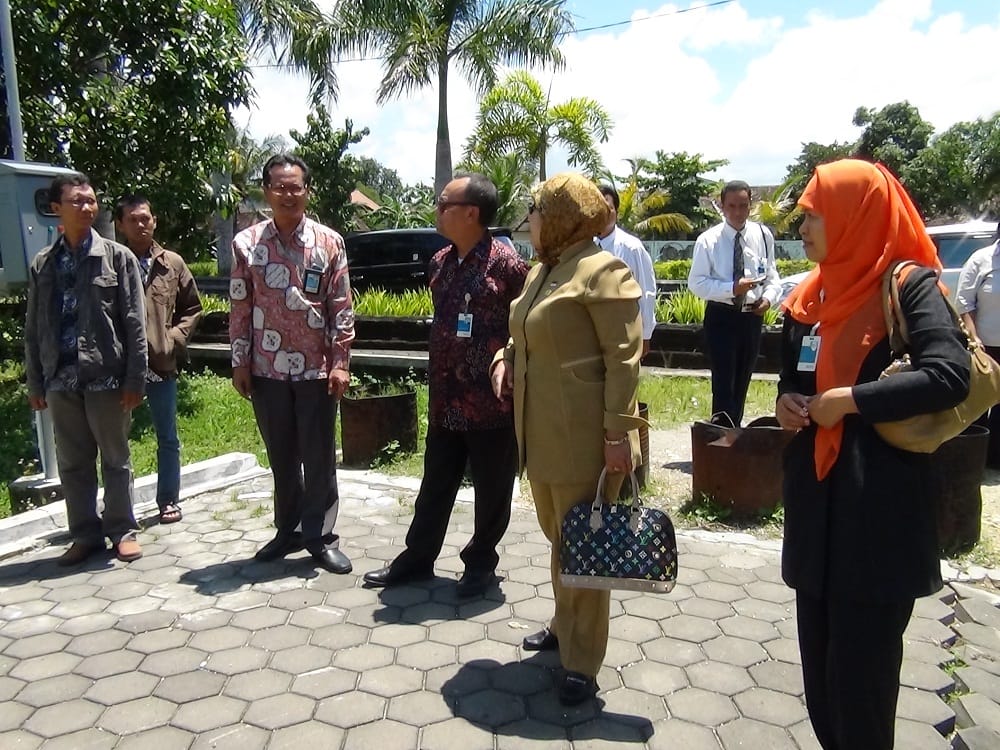 Kerjasama untuk Pengelolaan Hutan dan Taman Kota Wonosari Kerjasama untuk Pengelolaan Hutan dan Taman Kota Wonosari